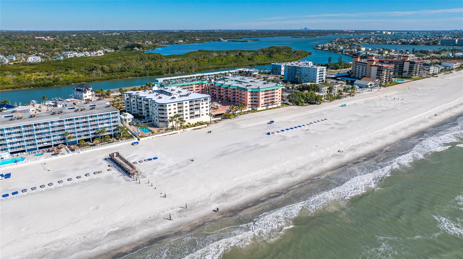 Image 35 of 41 For 18450 Gulf Boulevard 213