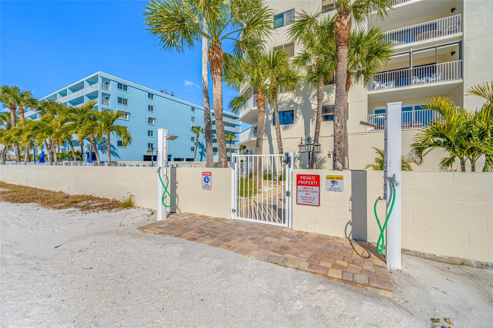 Image 37 of 41 For 18450 Gulf Boulevard 213