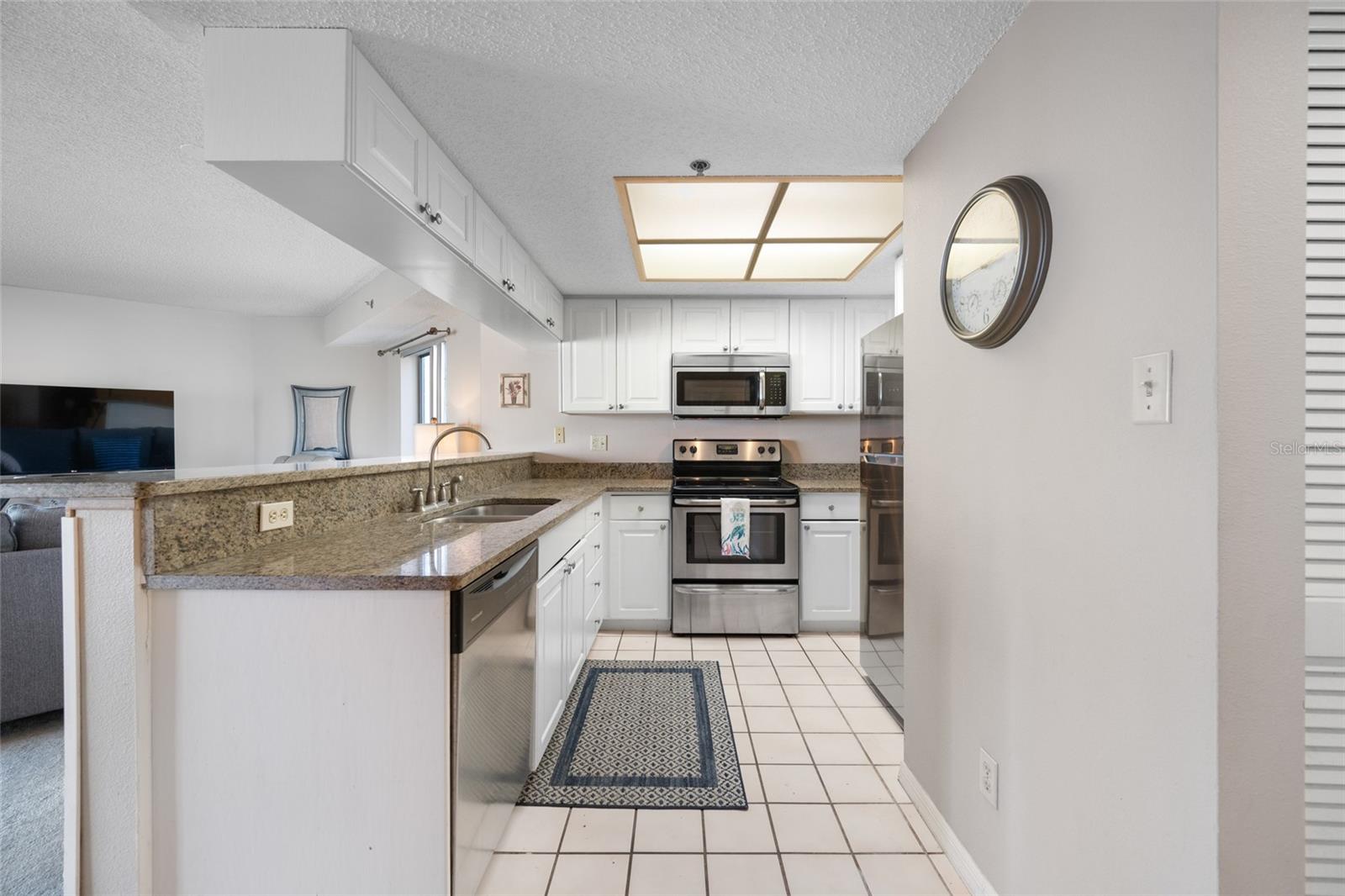 Image 6 of 41 For 18450 Gulf Boulevard 213