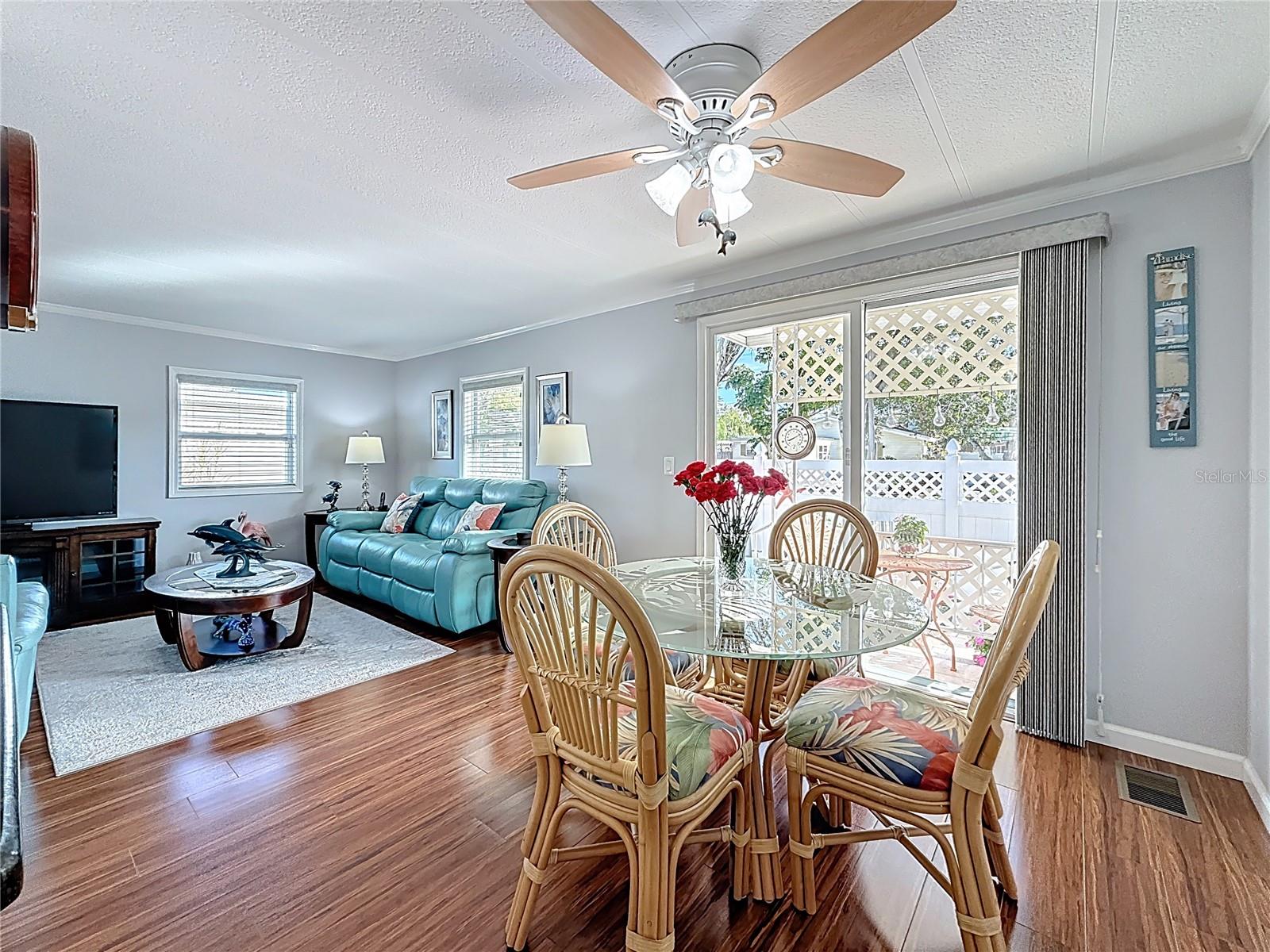 Image 5 of 19 For 7880 54th Avenue N 54