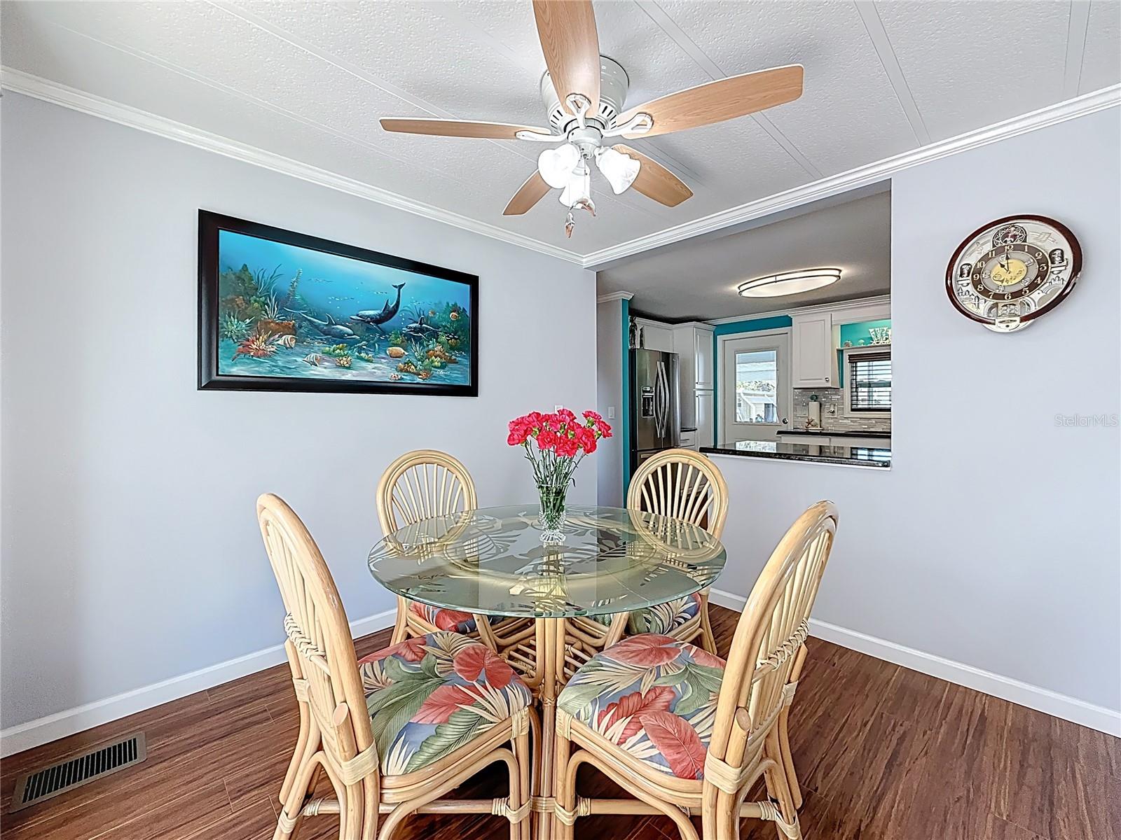 Image 6 of 19 For 7880 54th Avenue N 54