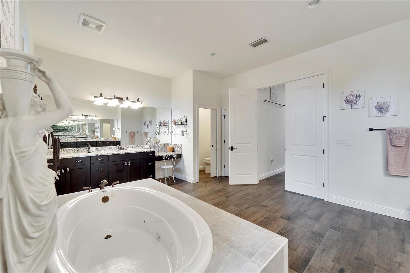 Image 35 of 87 For 304 Hawk Talon Drive