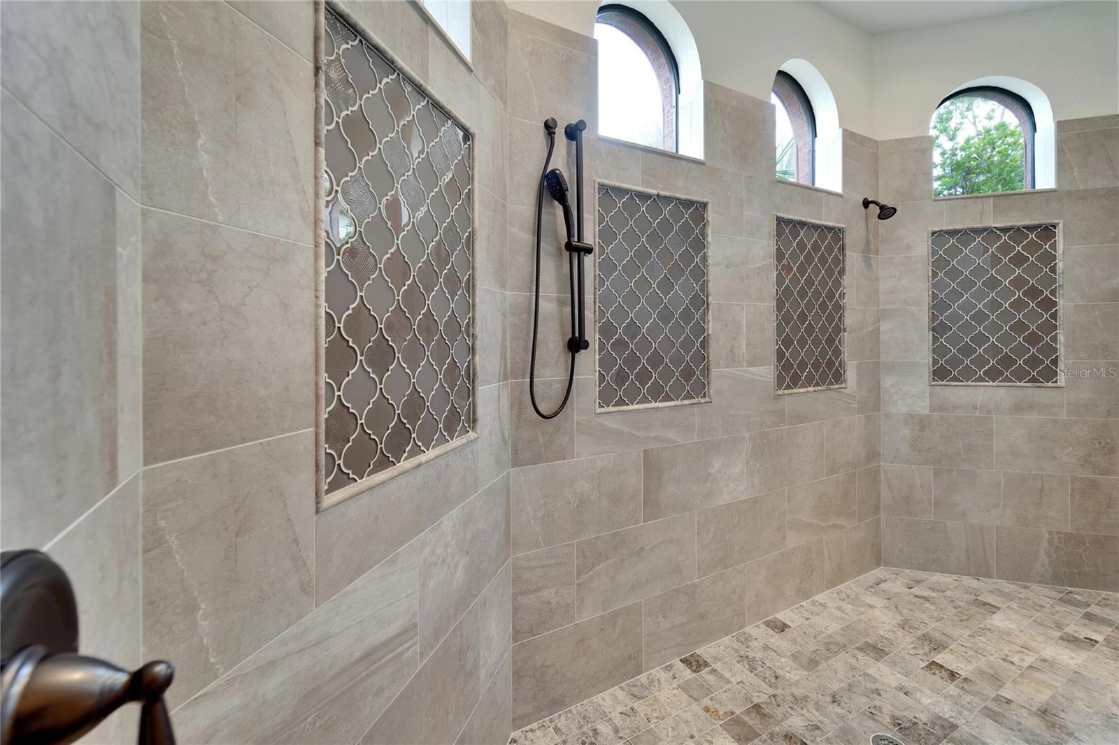 Image 36 of 87 For 304 Hawk Talon Drive