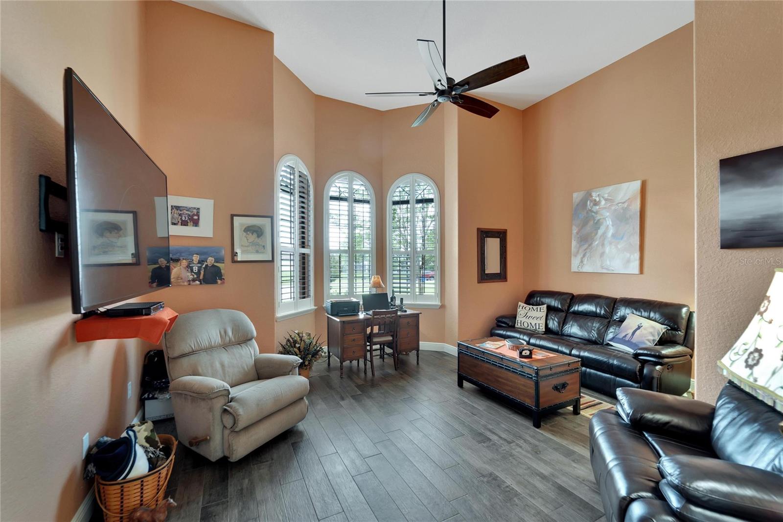 Image 41 of 87 For 304 Hawk Talon Drive