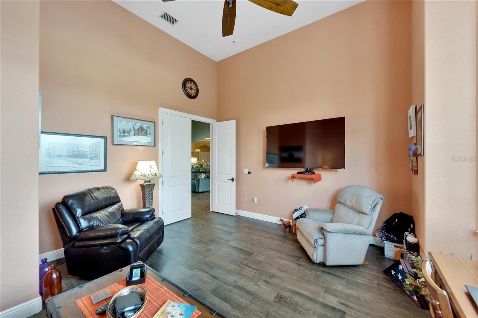 Image 43 of 87 For 304 Hawk Talon Drive