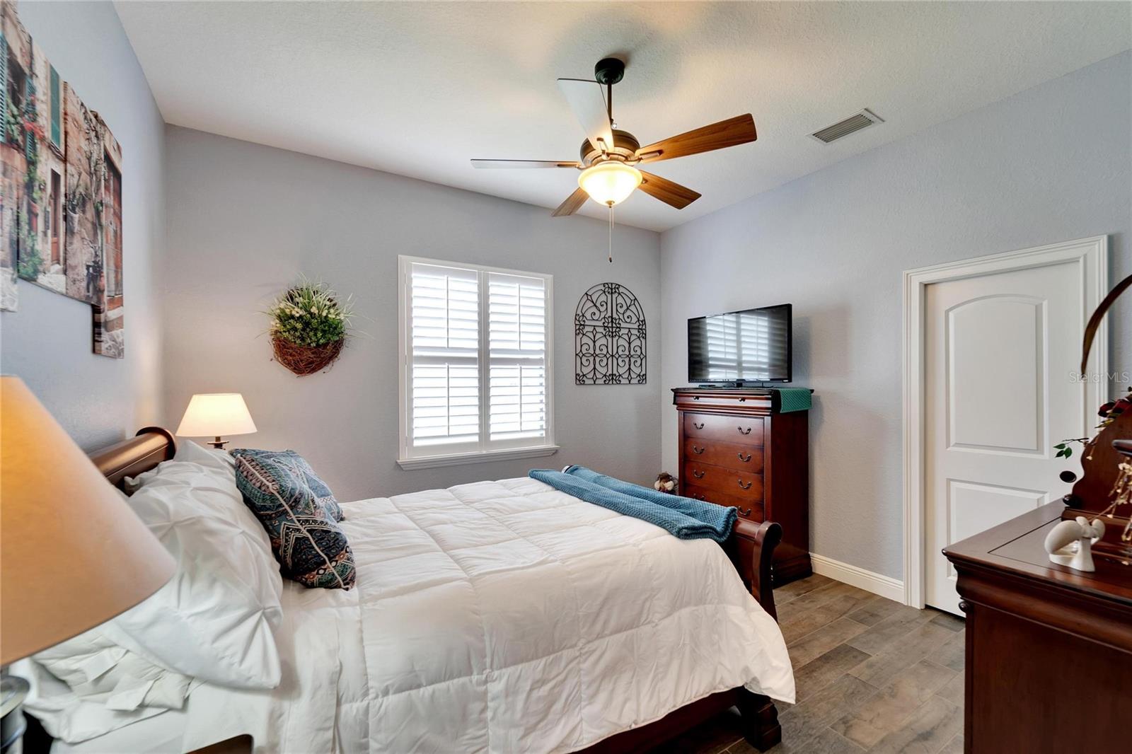 Image 48 of 87 For 304 Hawk Talon Drive