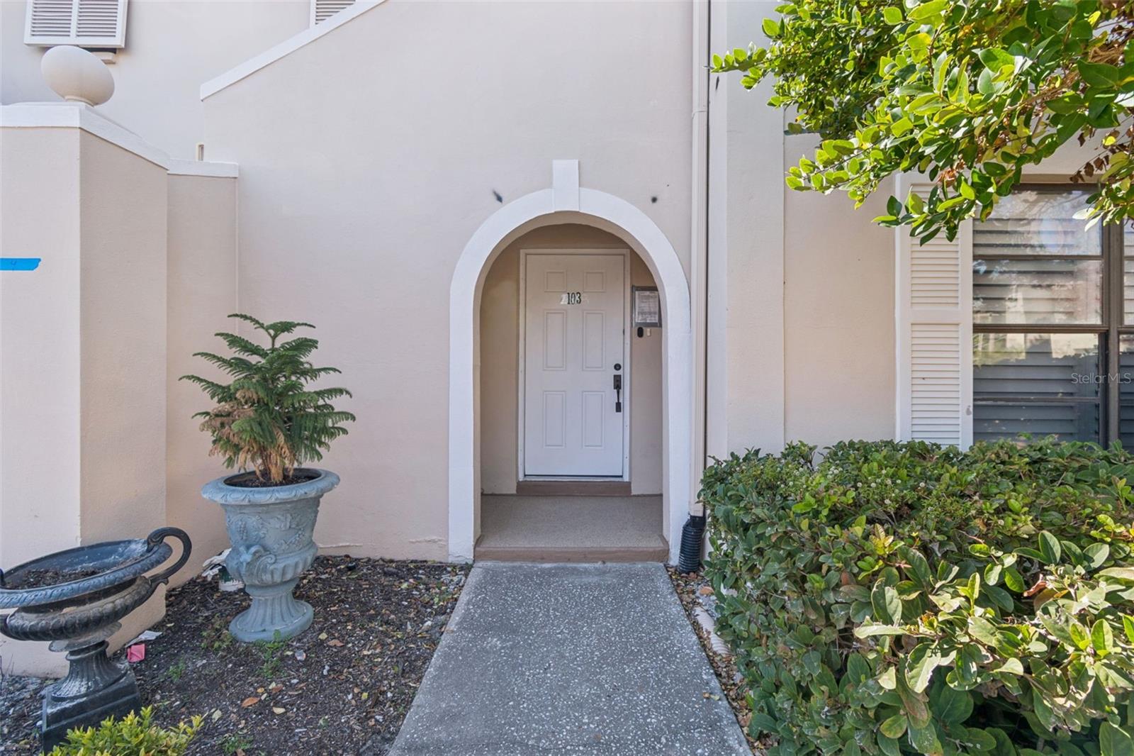 Image 3 of 51 For 2473 Kingfisher Lane I103