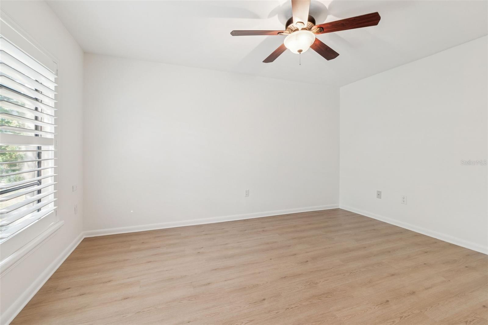 Image 36 of 51 For 2473 Kingfisher Lane I103