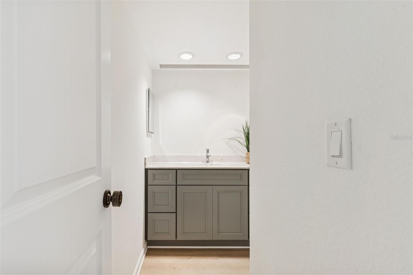 Image 38 of 51 For 2473 Kingfisher Lane I103