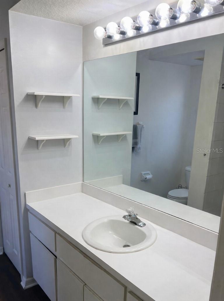 Image 16 of 20 For 6899 Nicole Lane