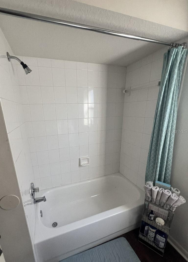 Image 19 of 20 For 6899 Nicole Lane