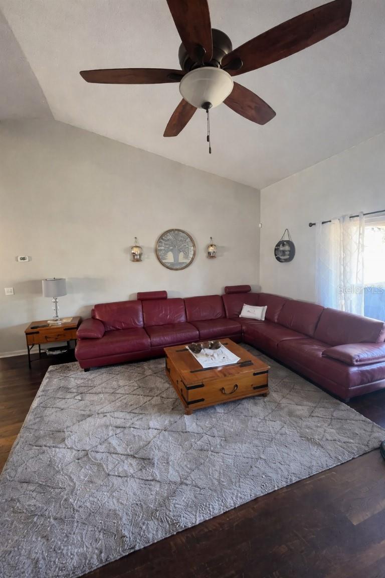 Image 5 of 20 For 6899 Nicole Lane