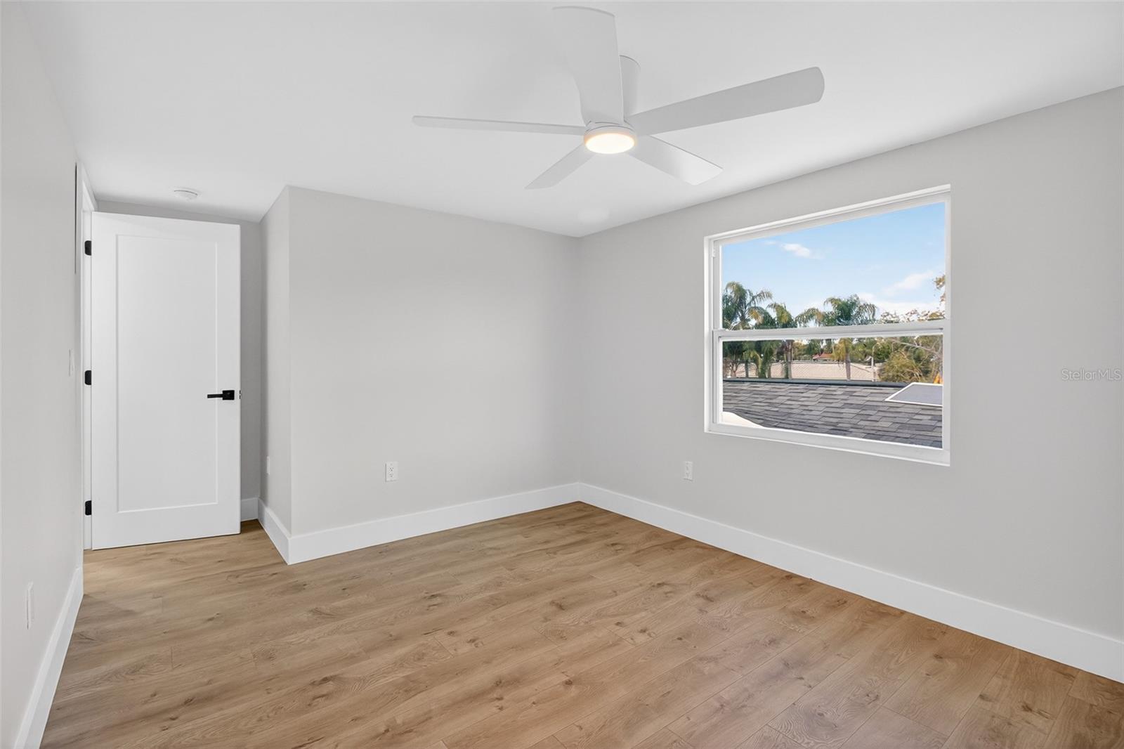 Image 29 of 42 For 651 20th Street Nw