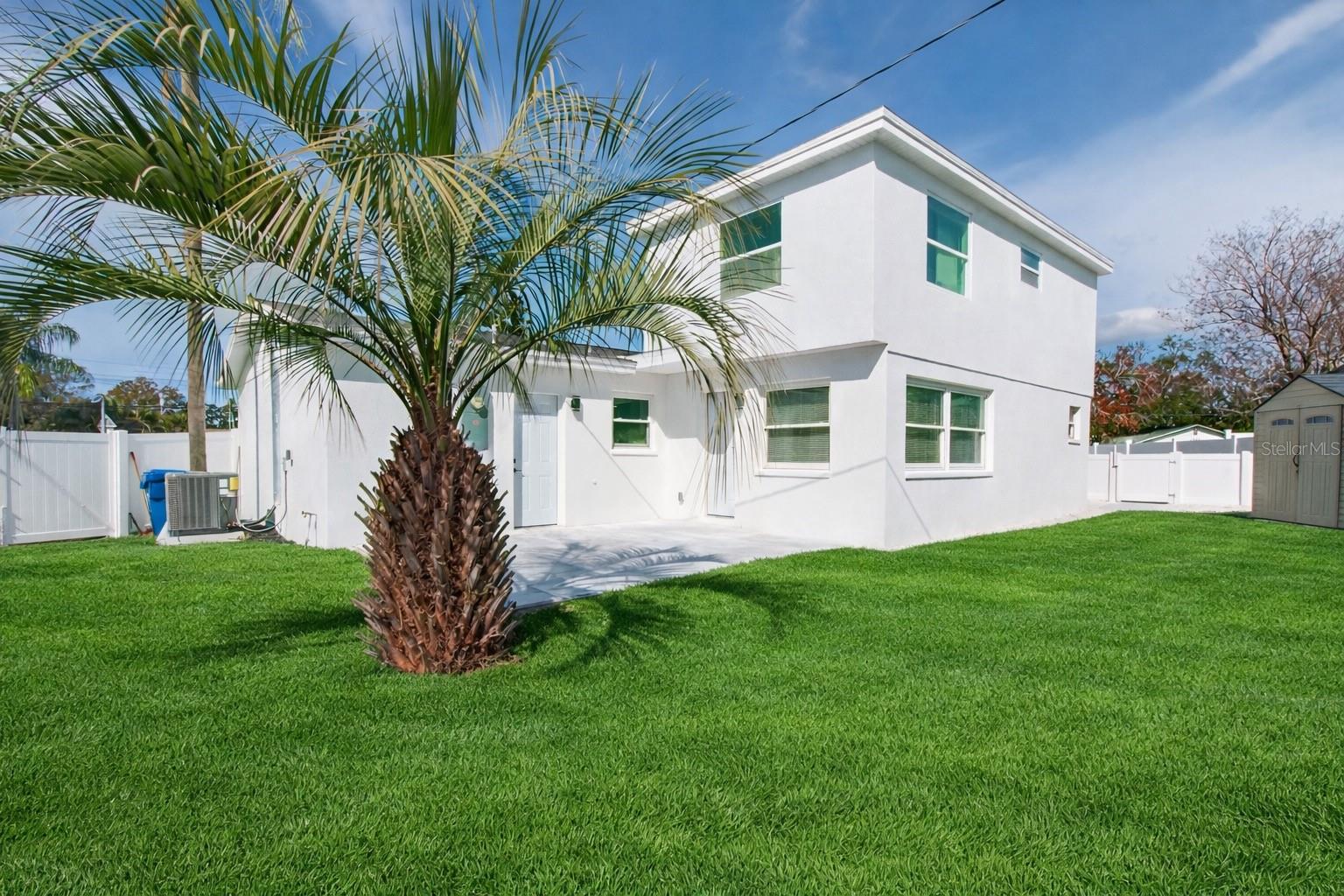 Image 36 of 42 For 651 20th Street Nw