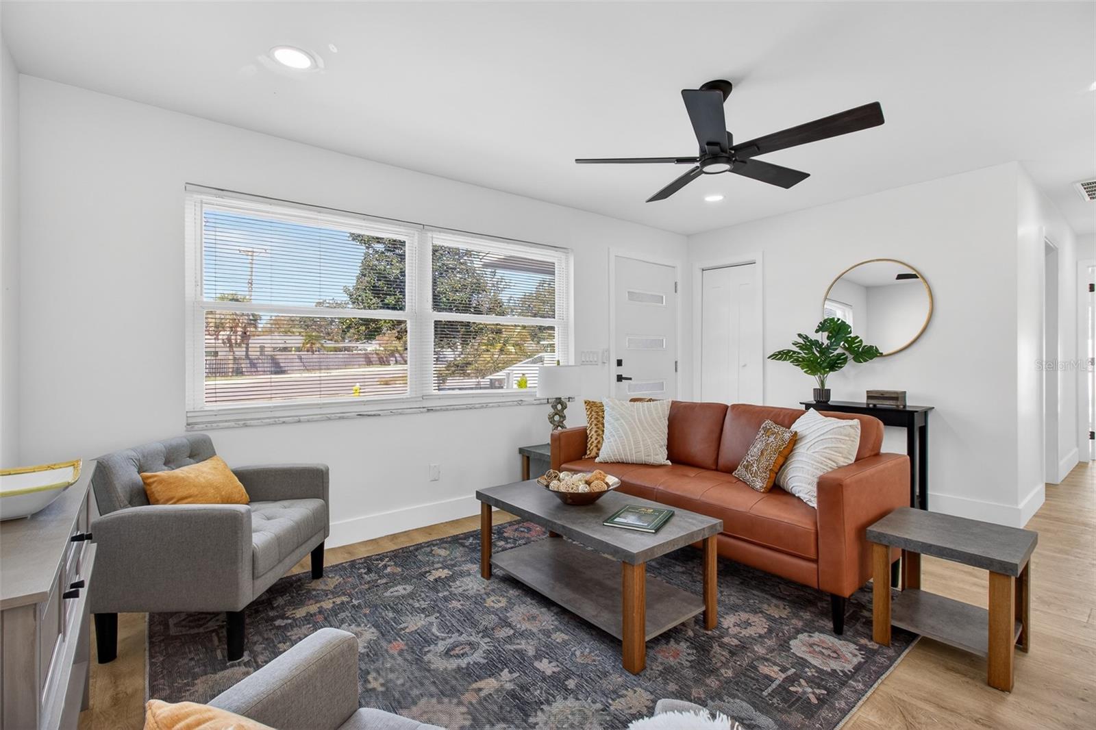 Image 8 of 42 For 651 20th Street Nw