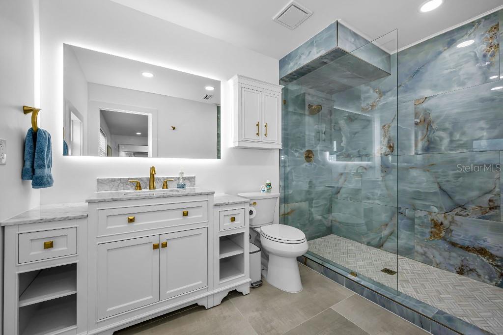 Image 20 of 35 For 60 Kipling Plaza