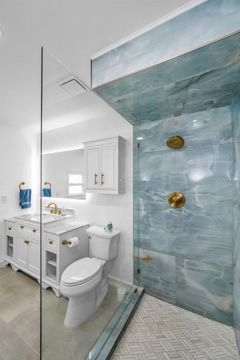 Image 21 of 35 For 60 Kipling Plaza