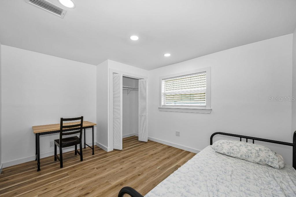 Image 31 of 35 For 60 Kipling Plaza