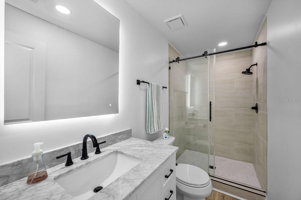 Image 32 of 35 For 60 Kipling Plaza