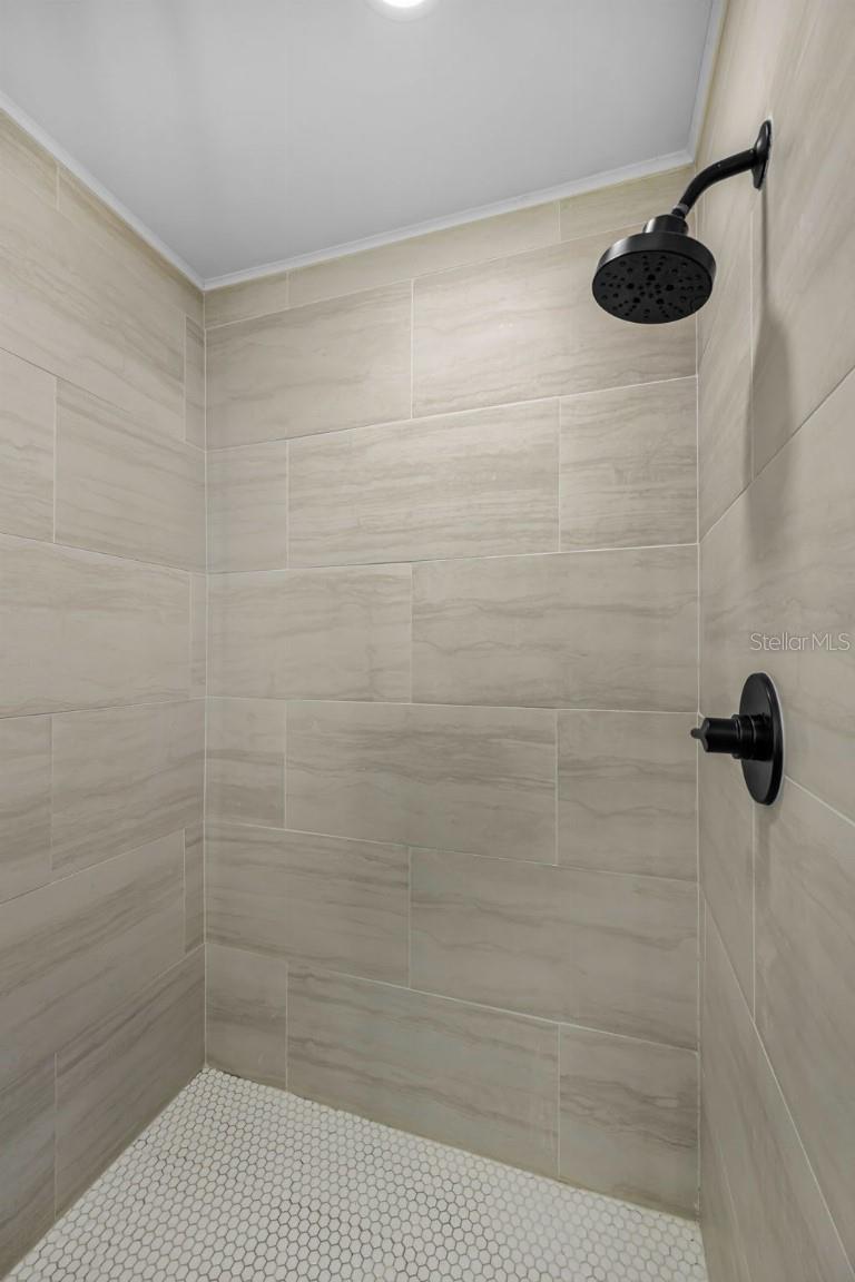 Image 33 of 35 For 60 Kipling Plaza