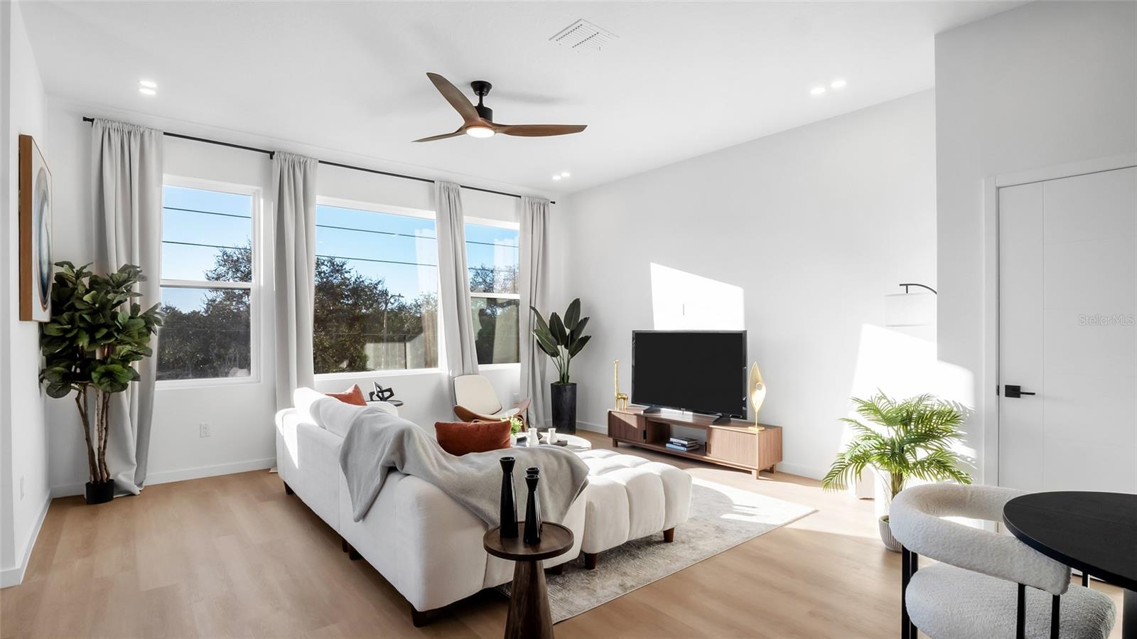 Image 16 of 43 For 2108 4th Street S