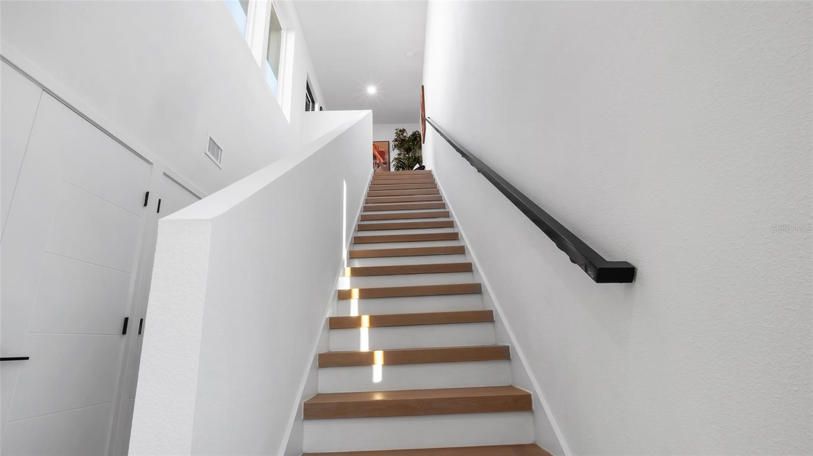 Image 34 of 43 For 2108 4th Street S