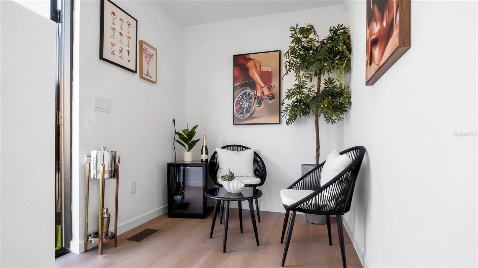 Image 36 of 43 For 2108 4th Street S