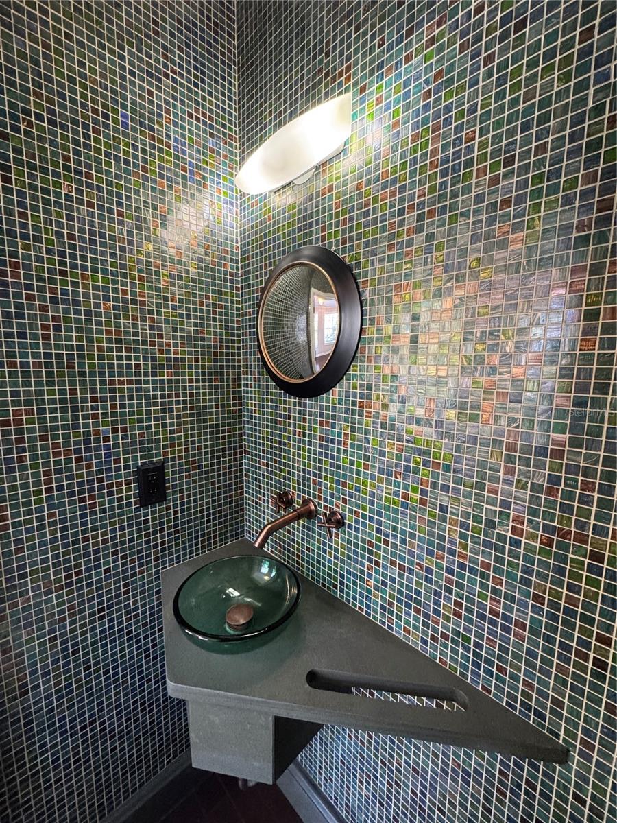 Image 19 of 75 For 1420 Harbour Walk Road