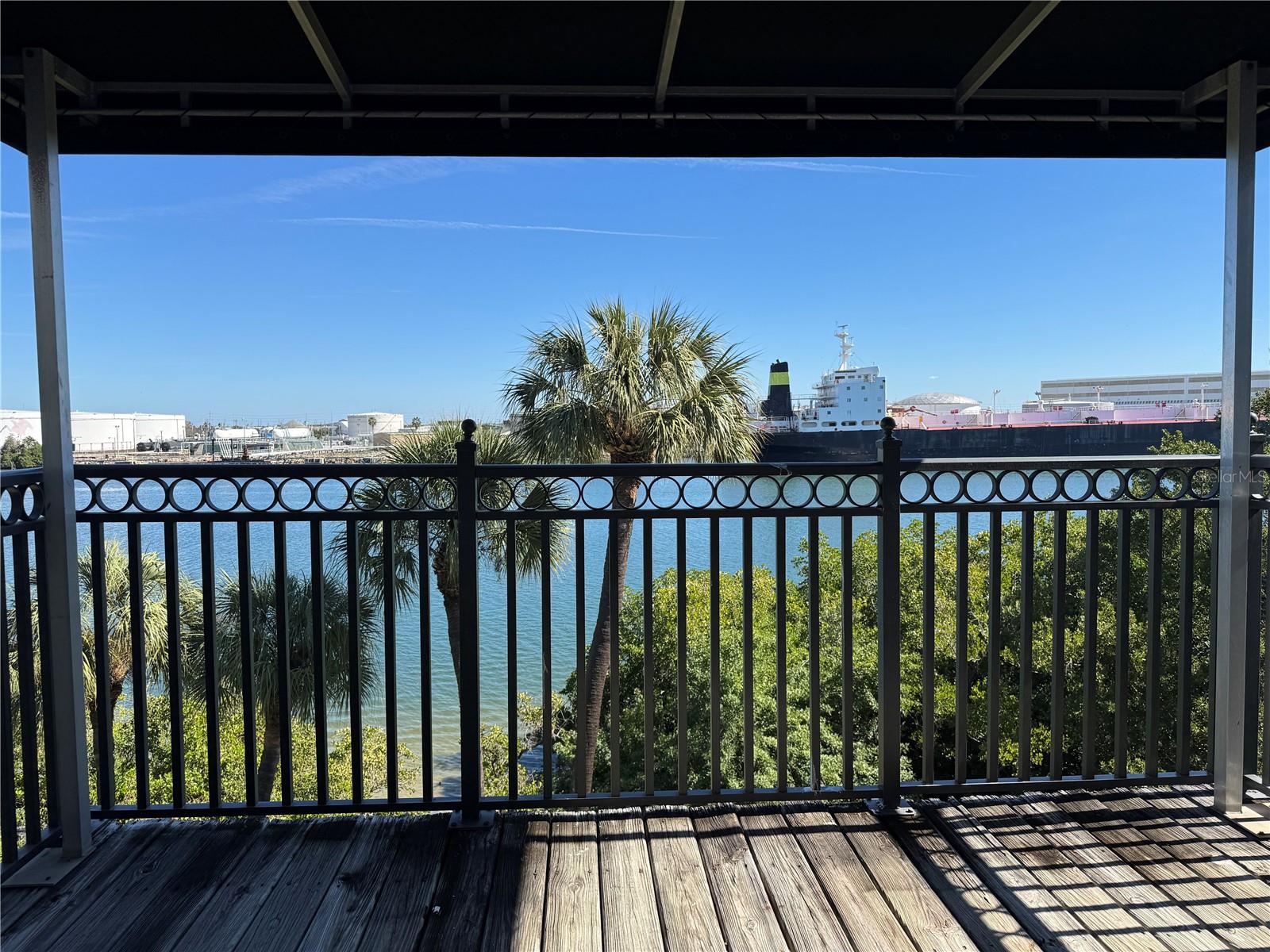 Image 26 of 75 For 1420 Harbour Walk Road