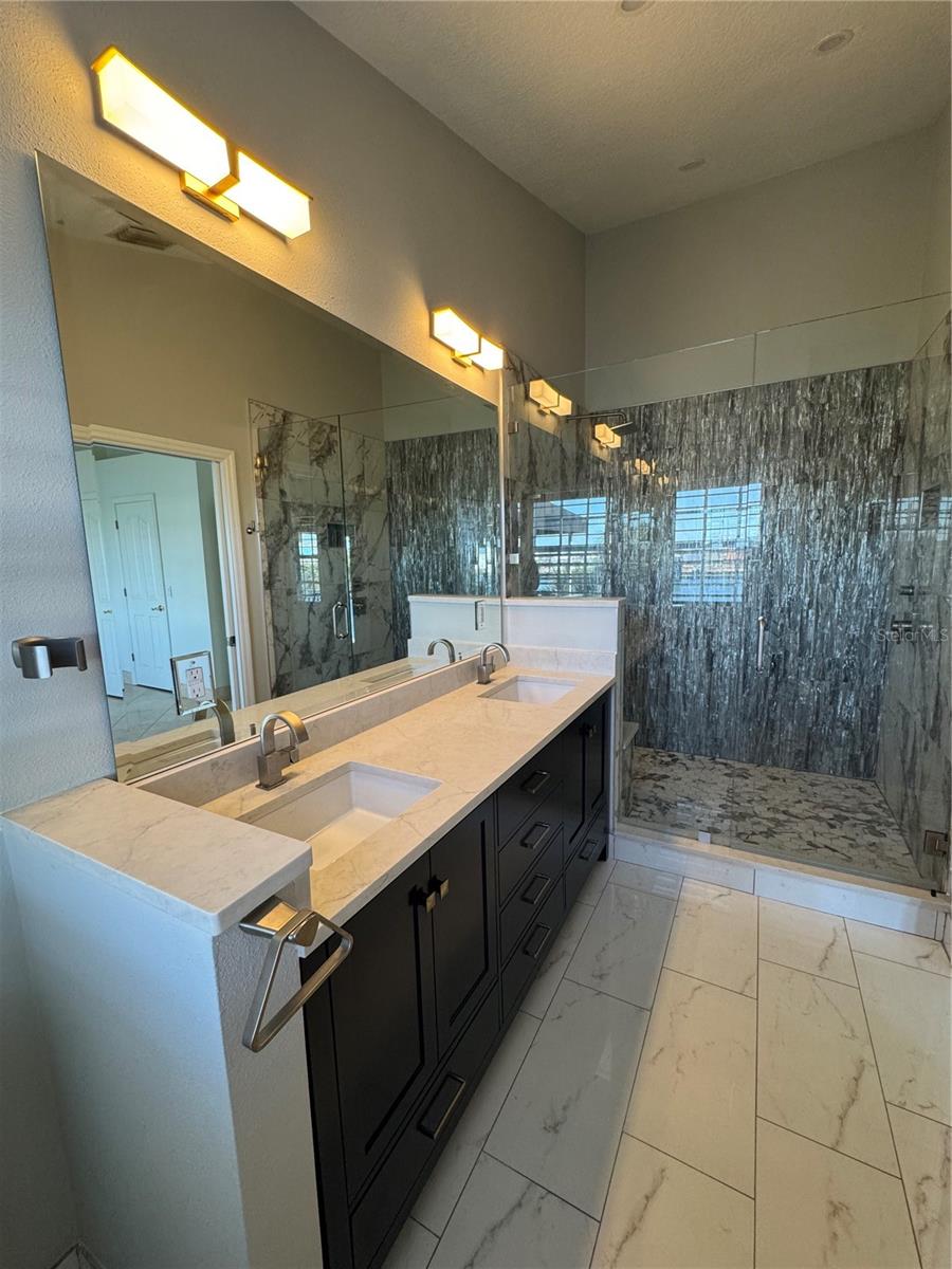 Image 34 of 75 For 1420 Harbour Walk Road