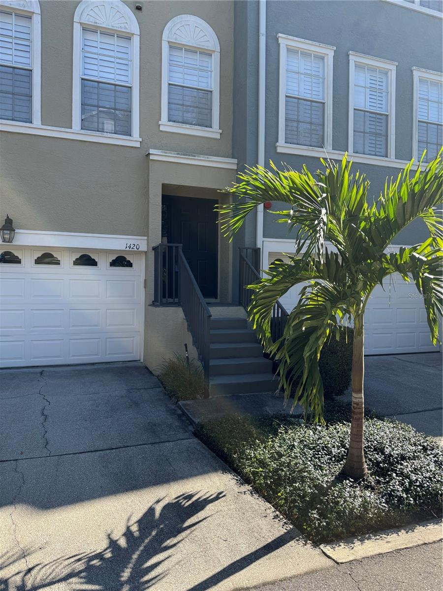 Image 4 of 75 For 1420 Harbour Walk Road