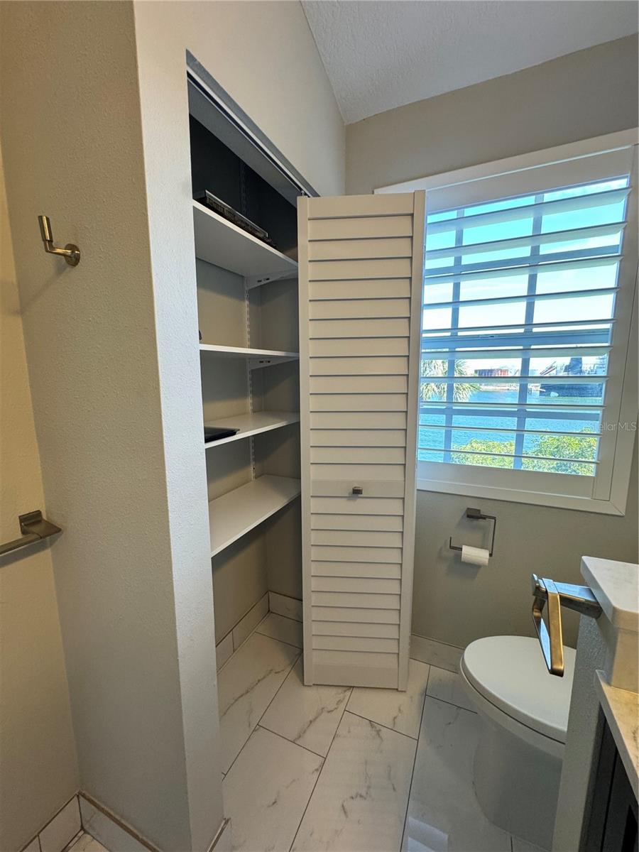 Image 41 of 75 For 1420 Harbour Walk Road