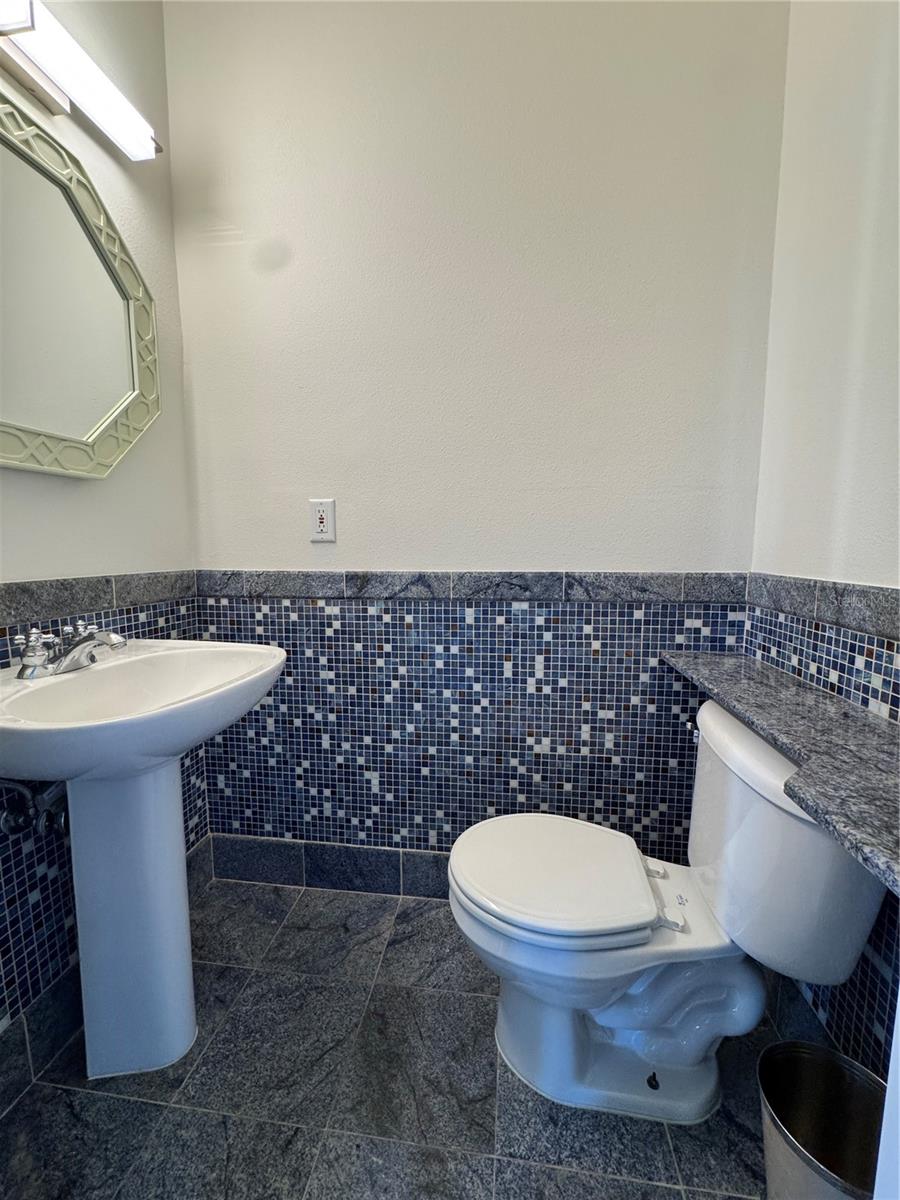 Image 56 of 75 For 1420 Harbour Walk Road