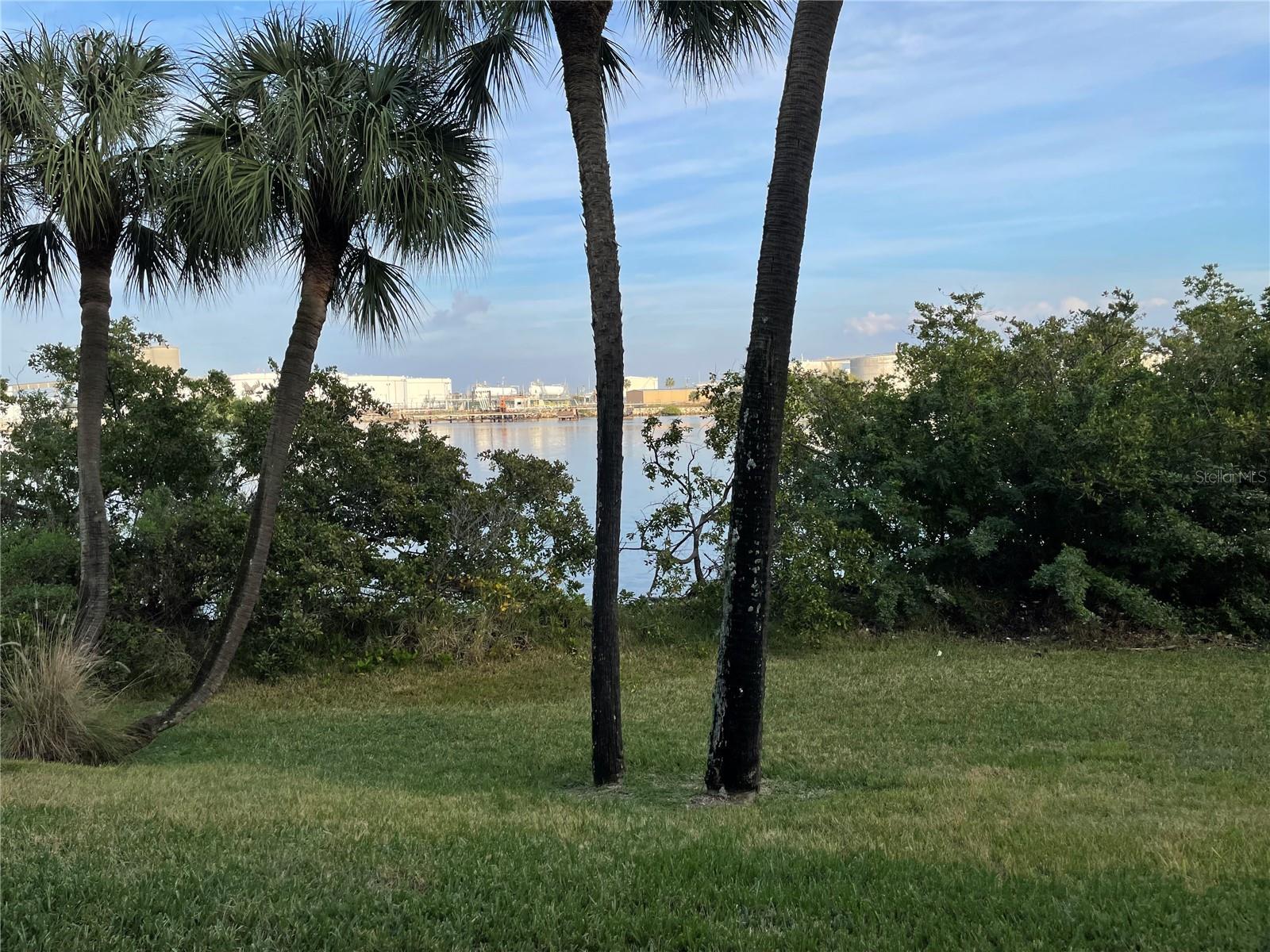 Image 63 of 75 For 1420 Harbour Walk Road