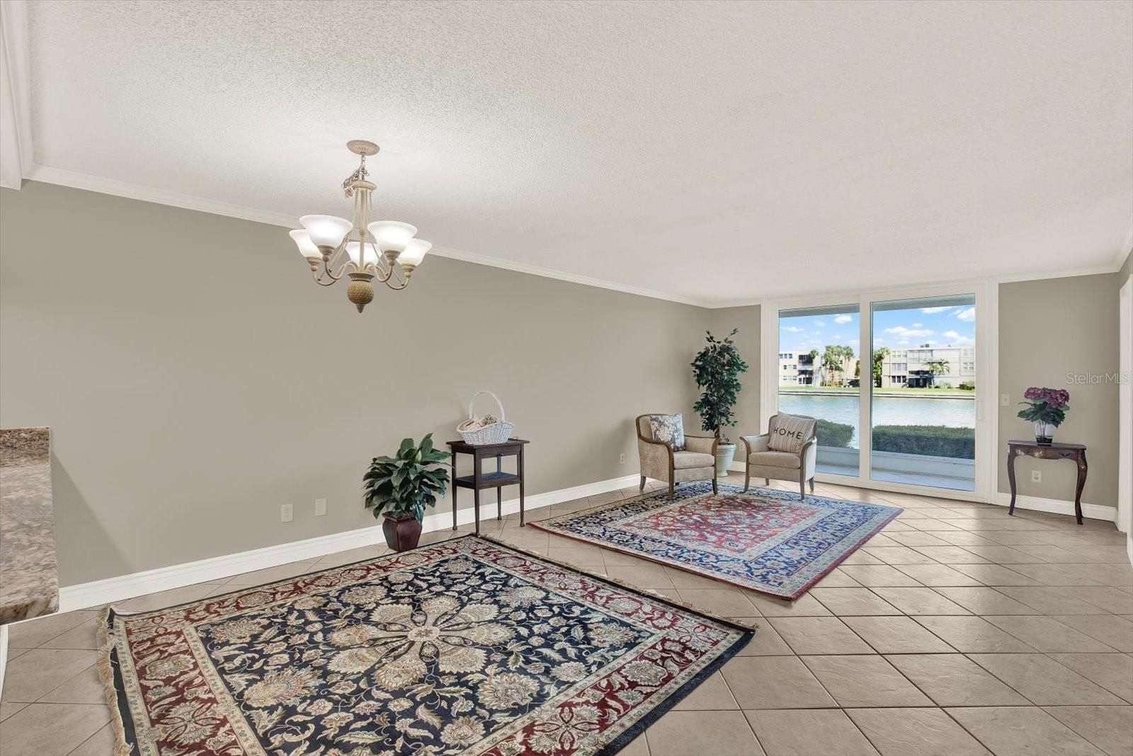 Image 6 of 18 For 7625 Sun Island Drive S 107