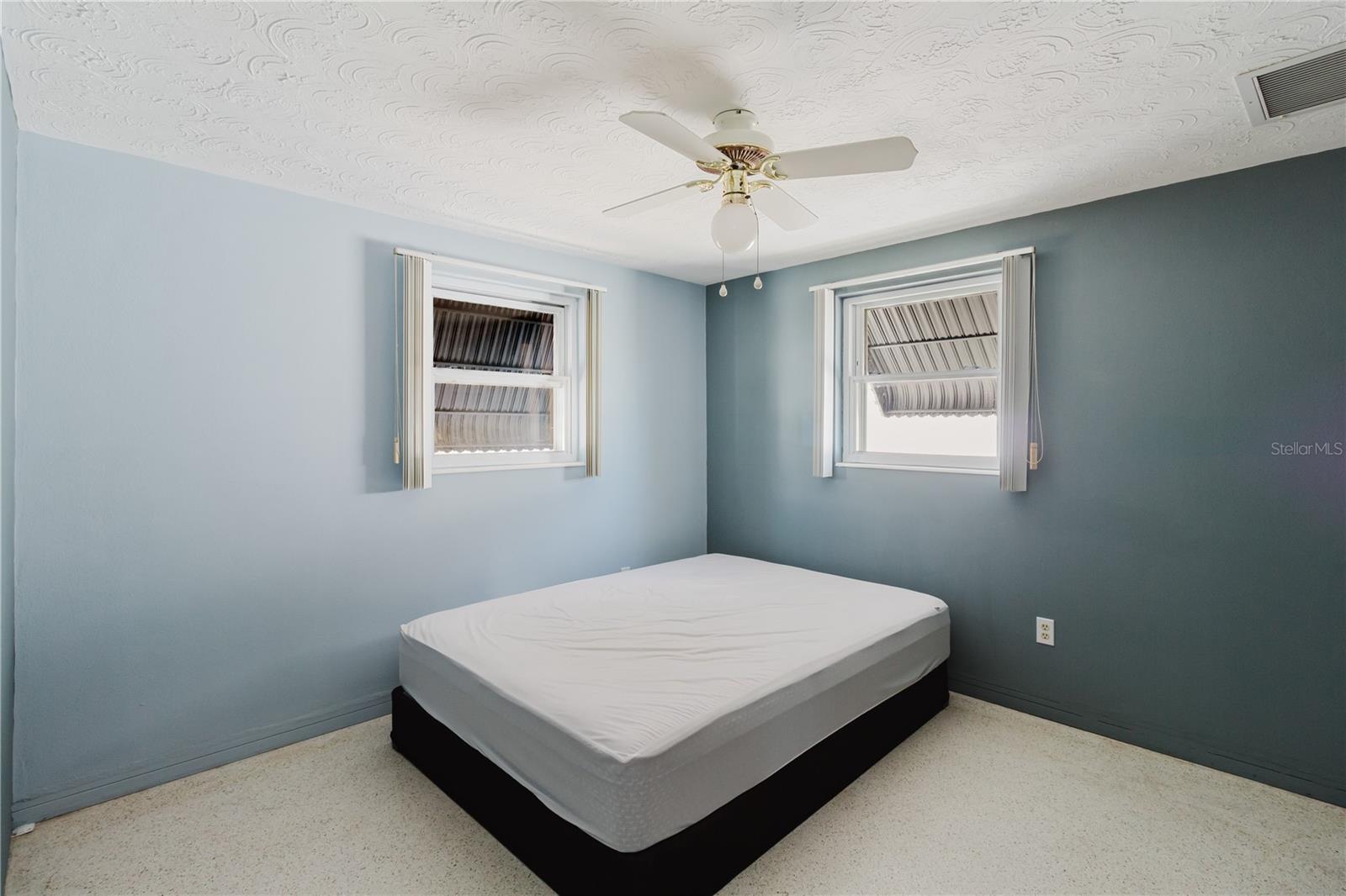 Image 15 of 35 For 1548 Landau Street