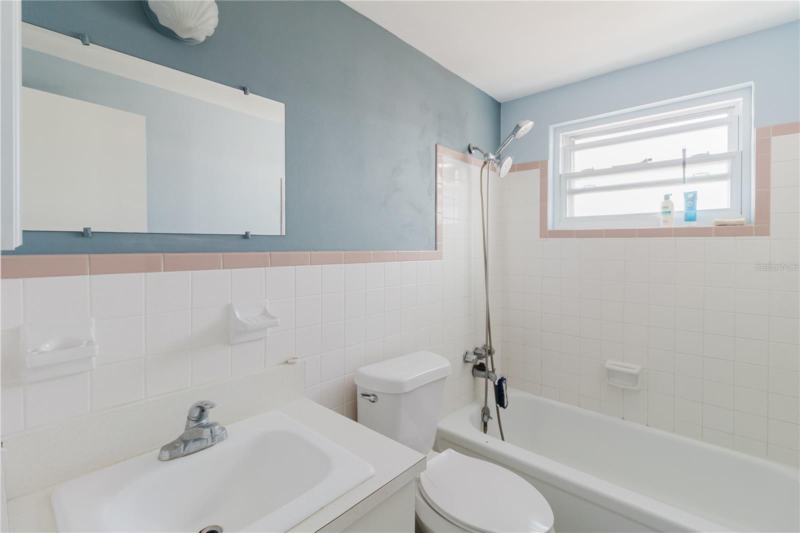 Image 18 of 35 For 1548 Landau Street