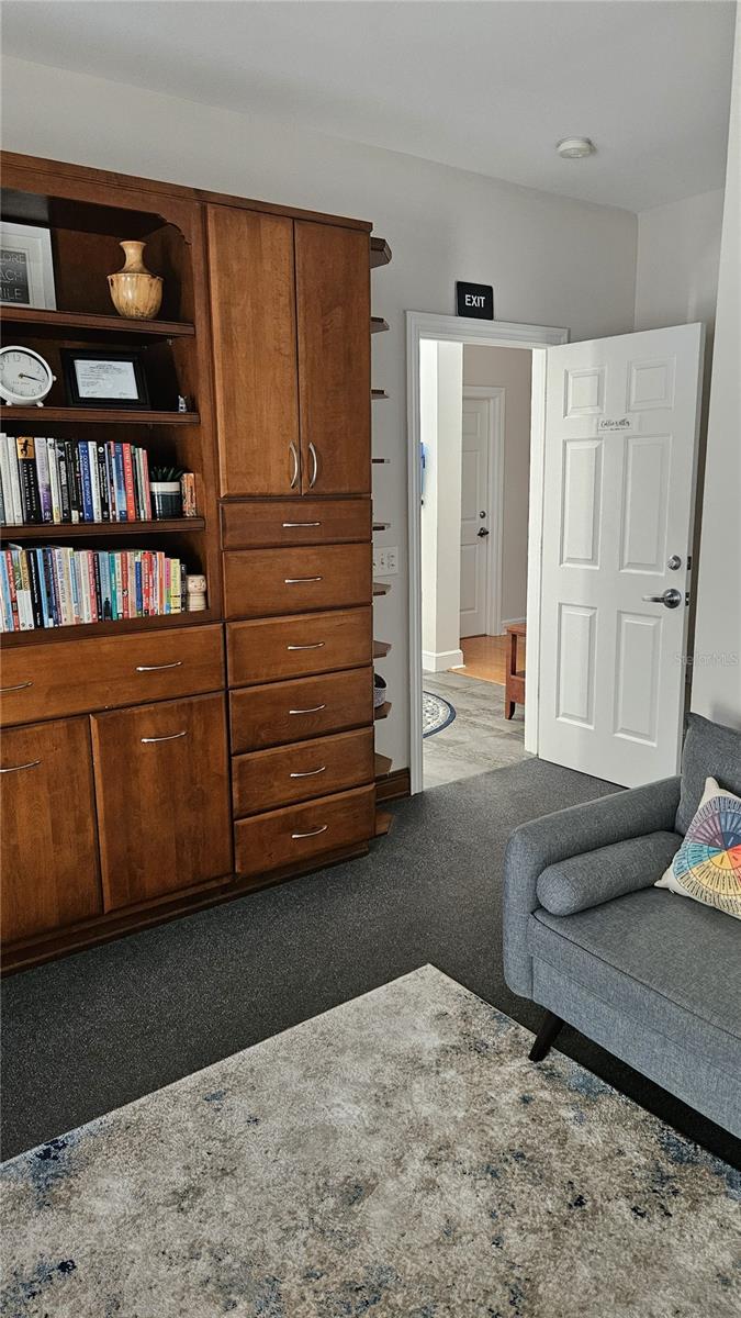 Image 19 of 30 For 3001 Azeele Street