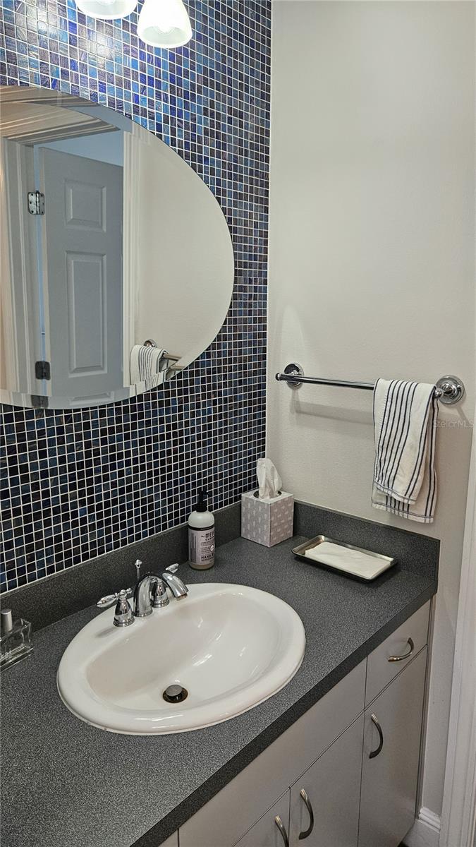 Image 24 of 30 For 3001 Azeele Street