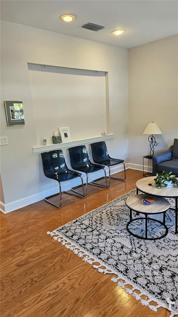 Image 5 of 30 For 3001 Azeele Street