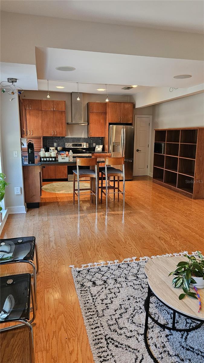 Image 6 of 30 For 3001 Azeele Street