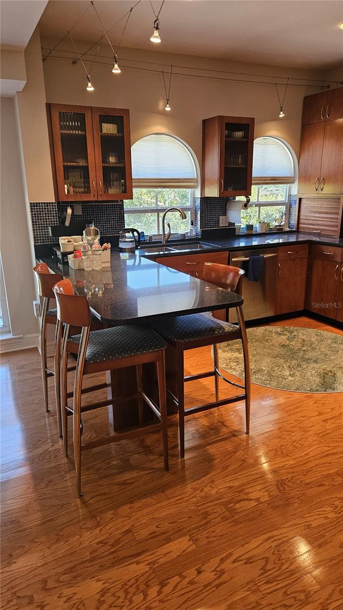 Image 7 of 30 For 3001 Azeele Street