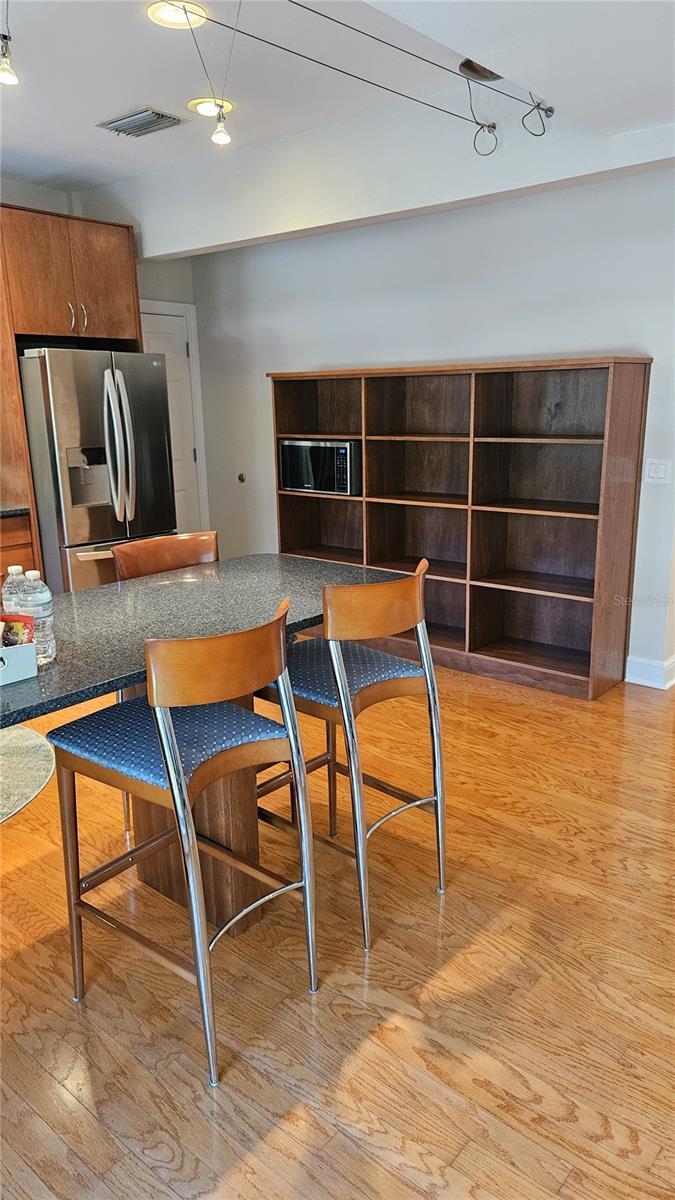 Image 8 of 30 For 3001 Azeele Street