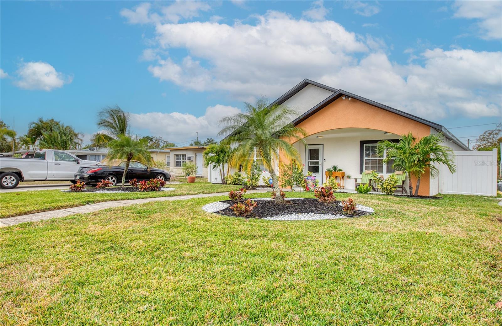 Image 11 of 52 For 625 Folsom Street S