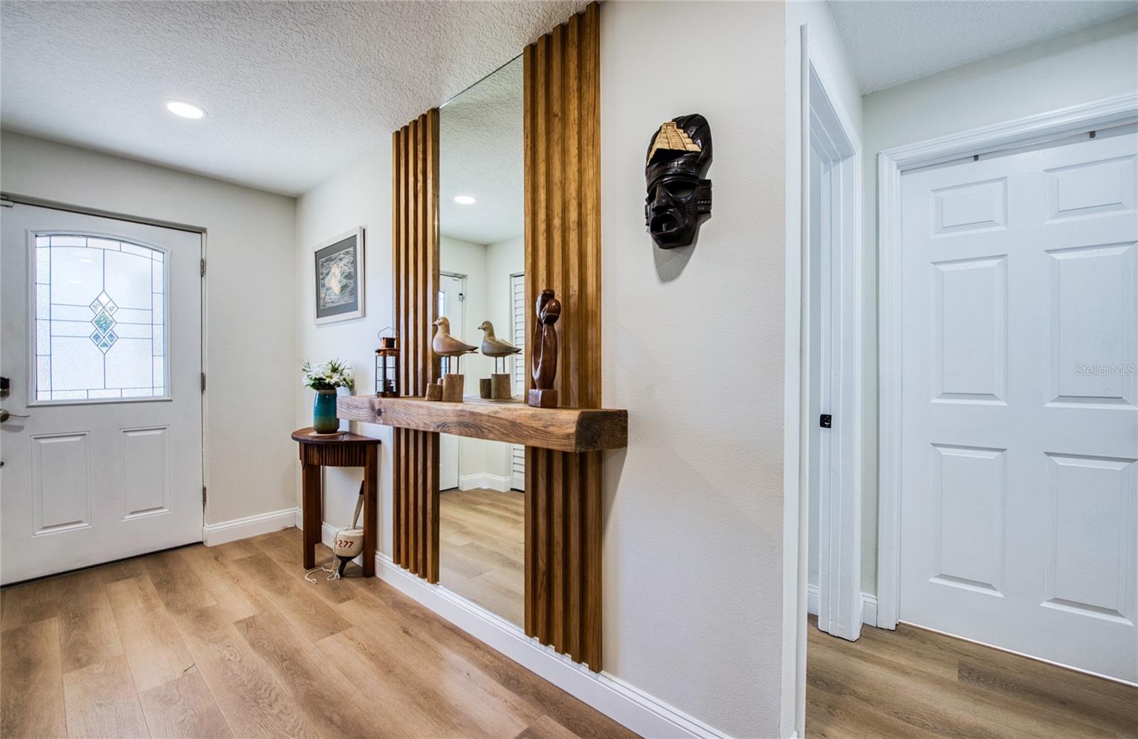 Image 12 of 52 For 625 Folsom Street S