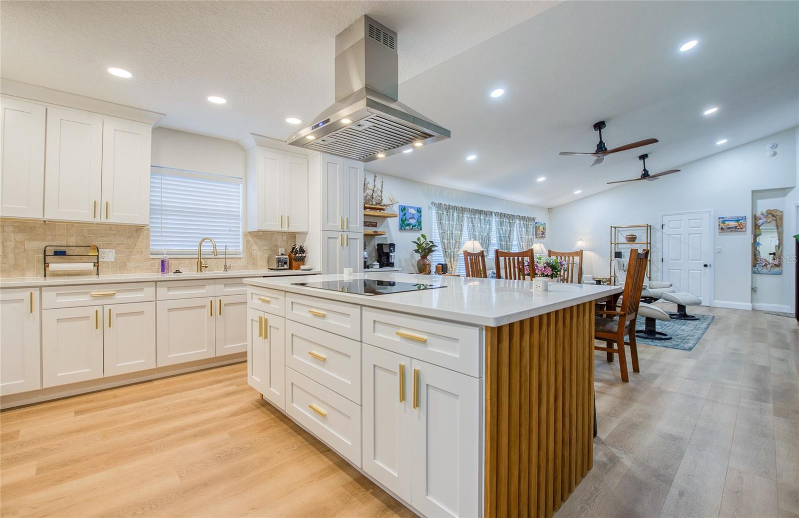 Image 17 of 52 For 625 Folsom Street S