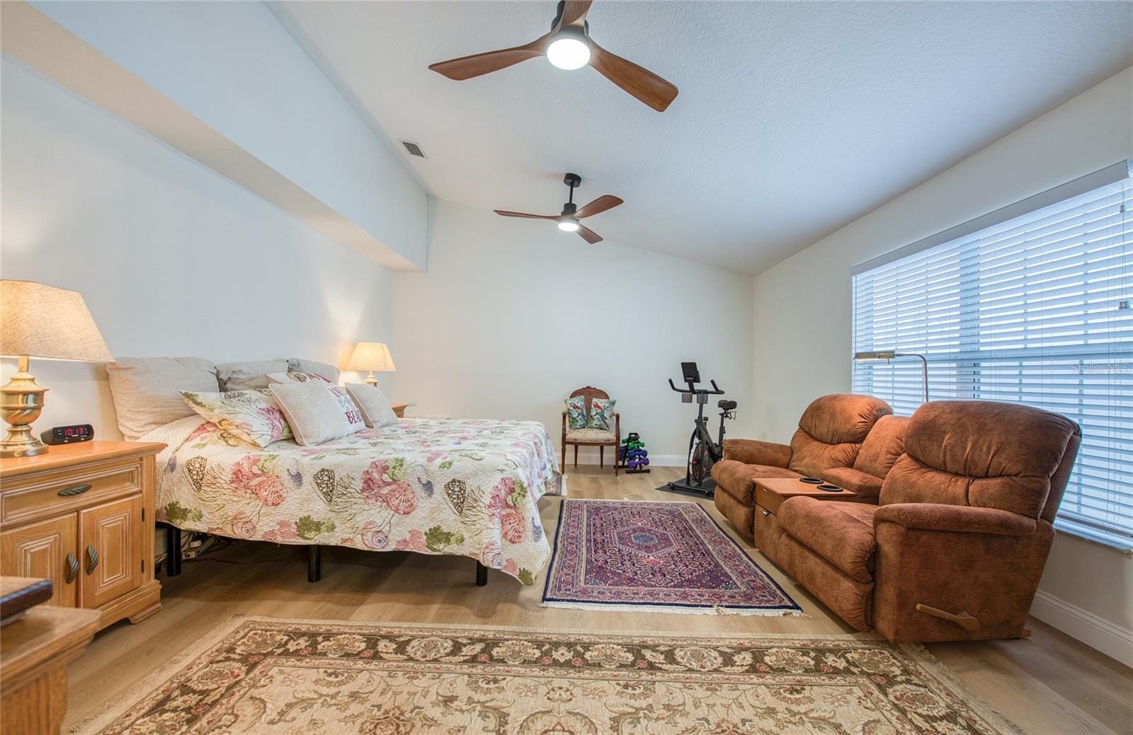 Image 35 of 52 For 625 Folsom Street S