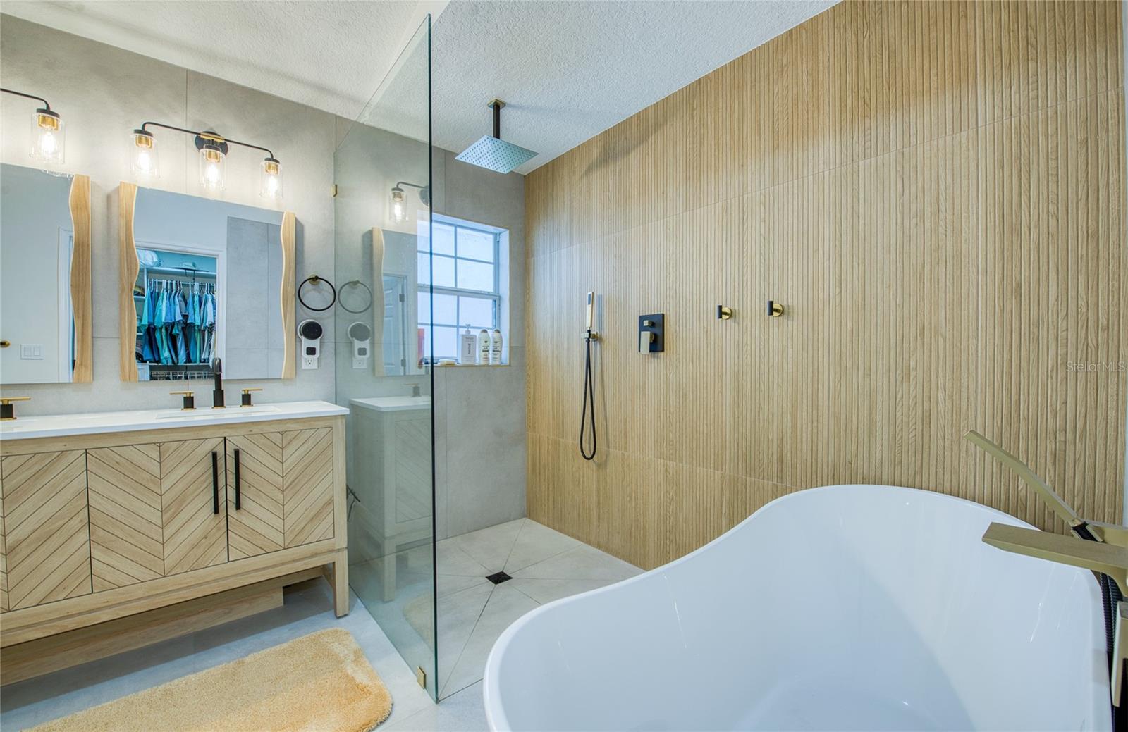 Image 36 of 52 For 625 Folsom Street S