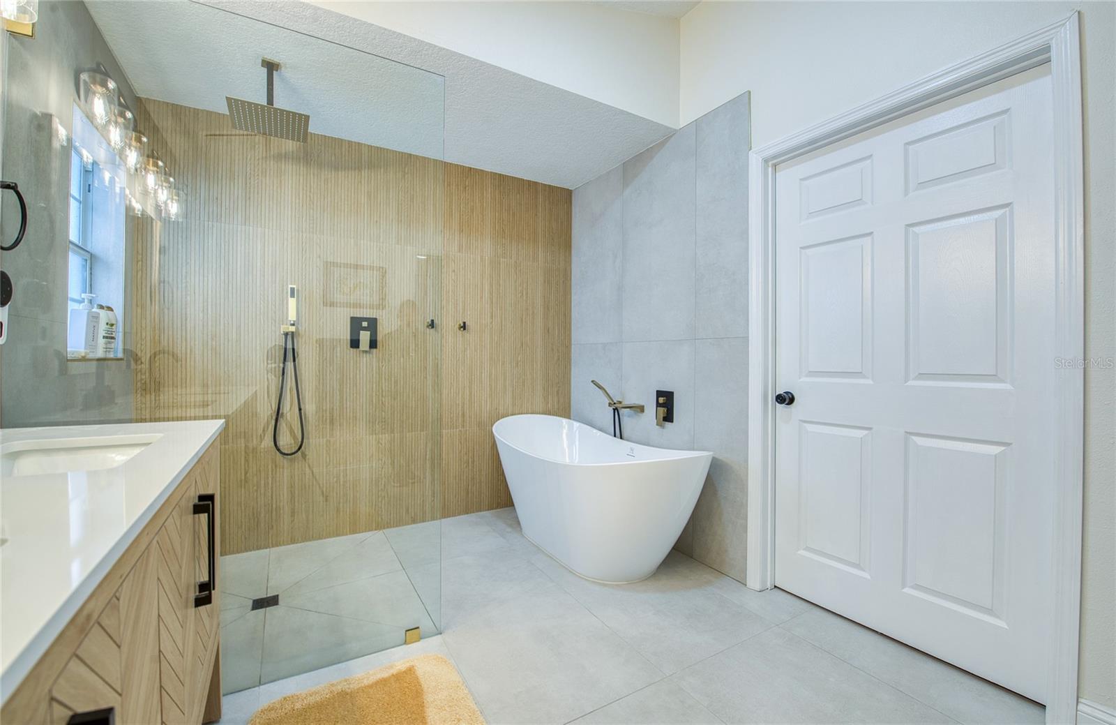 Image 37 of 52 For 625 Folsom Street S