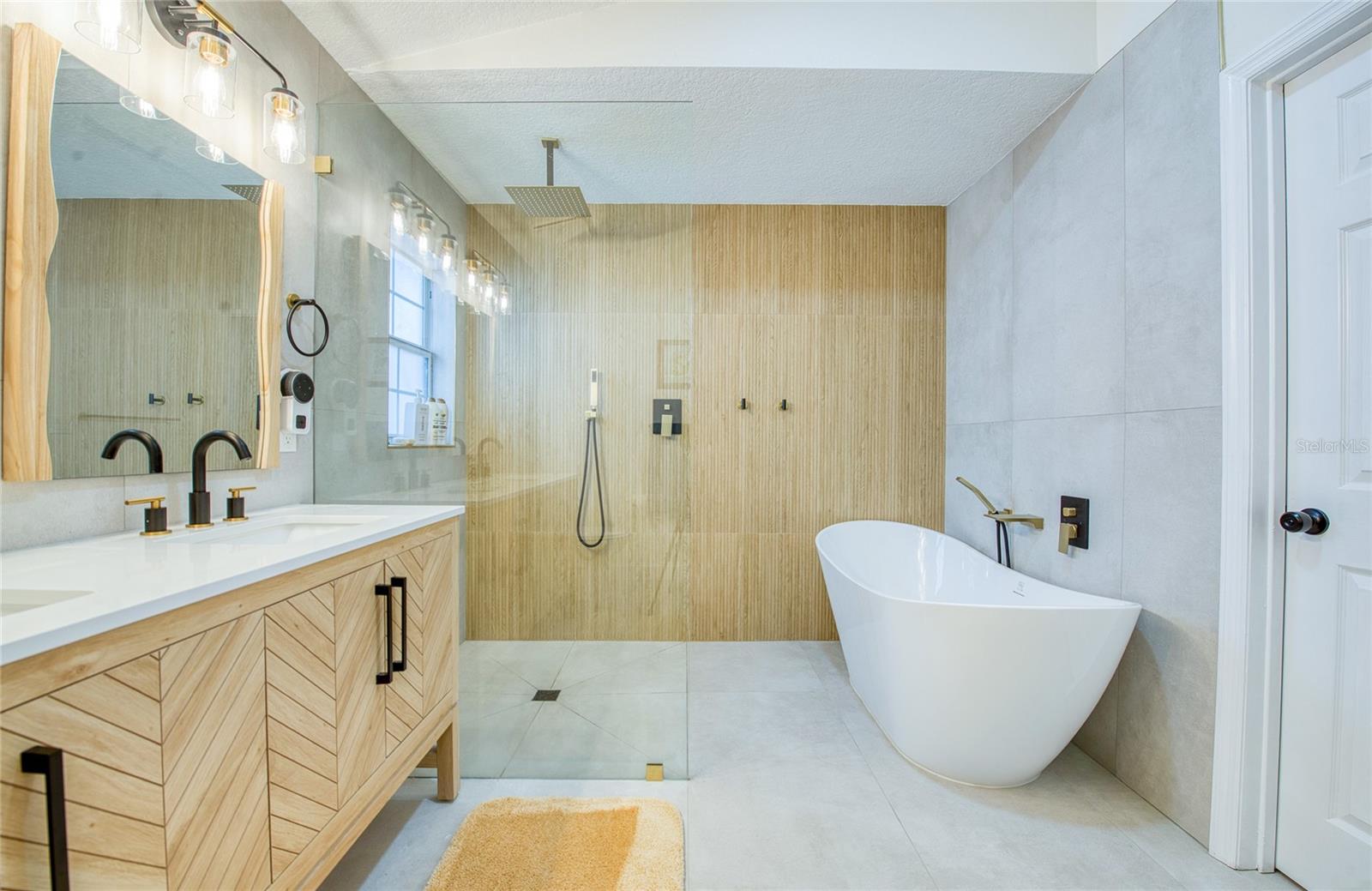 Image 39 of 52 For 625 Folsom Street S